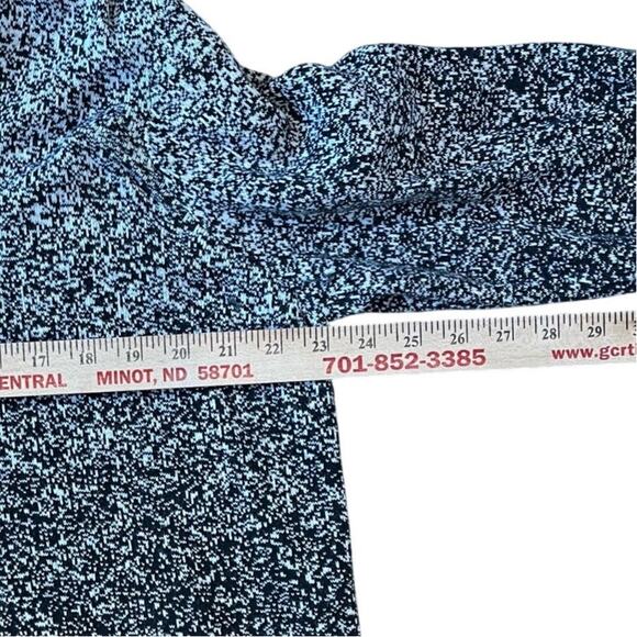 Chico's Zenergy Cardigan Women's Size 2 Large 12/14 Black White Ombre Hood - Picture 10 of 11